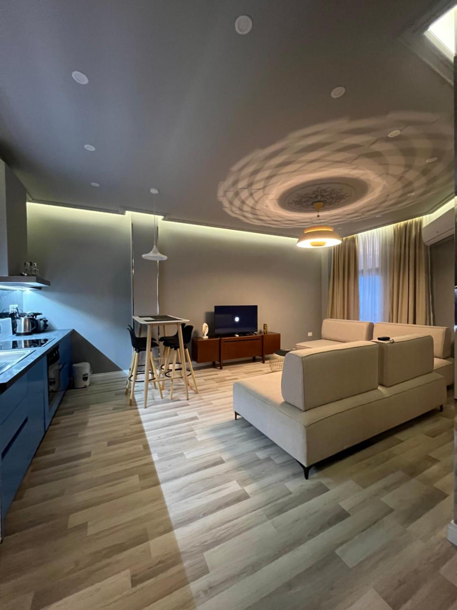 Spiranca Luxury Suites Тирана Номер фото