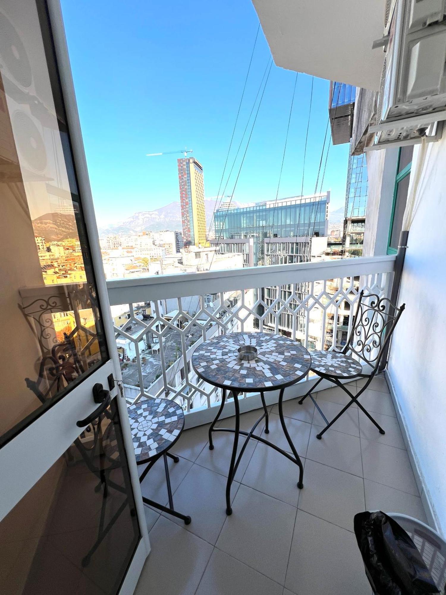 Spiranca Luxury Suites Тирана Екстер'єр фото